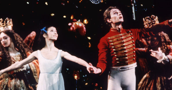 590_nutckracker_intro