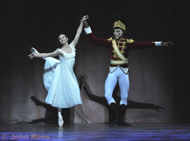 ENB+Nutcracker+13+Act+2_jr_131_cojocaru_souza_1000.jpg.small